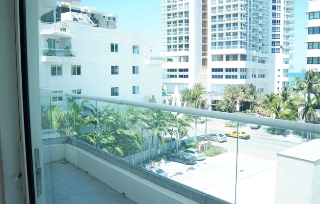 1 bed, 1.5 baths, 939 sqft, $2,800, Unit Unit 517