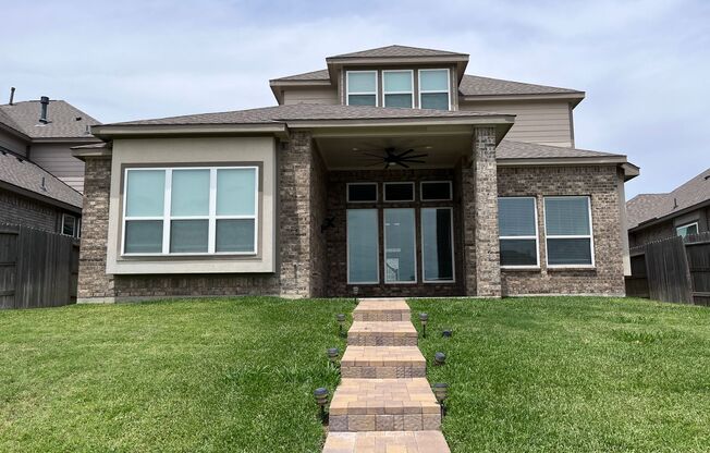 Gorgeous 4-bedroom home!