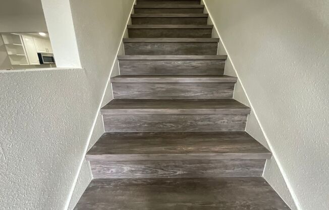Diamond Crest Apartments
