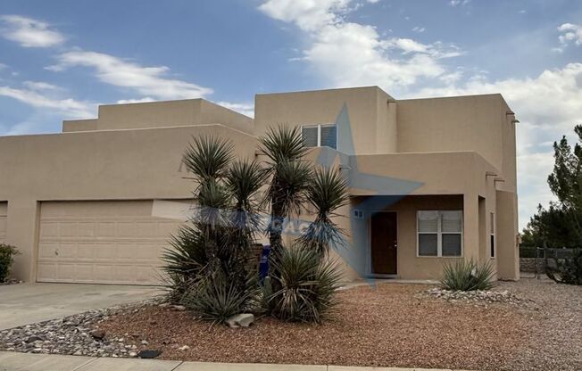 Cute 3 Bedroom Townhouse - Close to Everything!