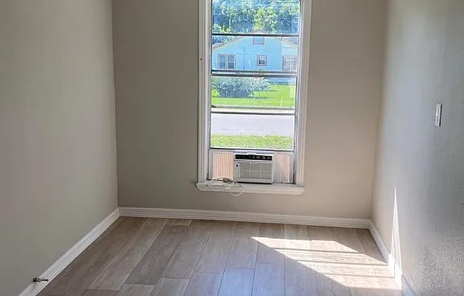House For Rent 1190 Campus St, Beaumont, TX 77705