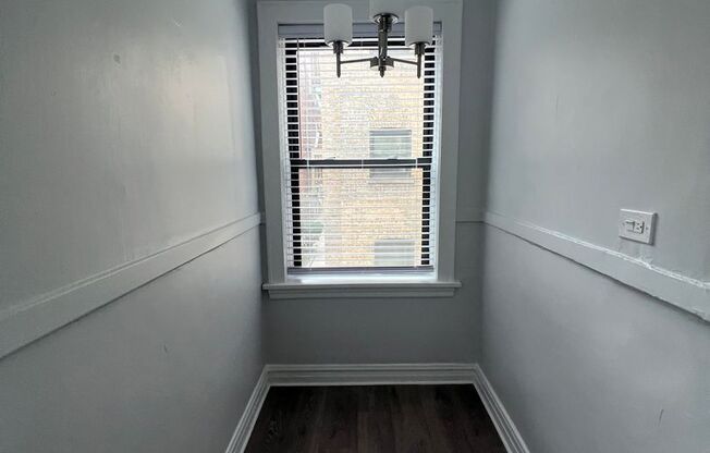 1 bed, 1 bath, 590 sqft, $1,645, Unit 609-1I