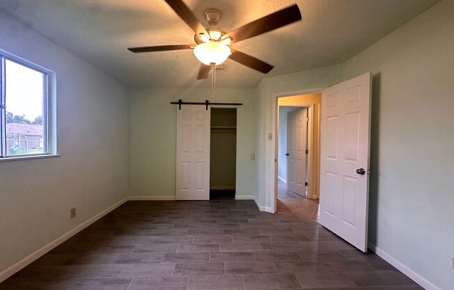 3 beds, 2 baths, $1,325