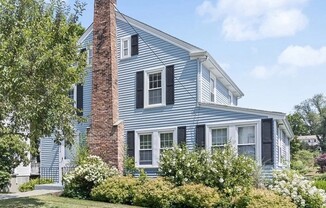 116 VILLA ST