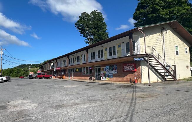 400 W. Jackson Blvd Units Apartments