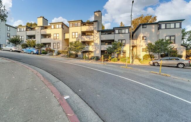 Nor Cal Realty Inc, 2 Bedroom 2 bath Condo