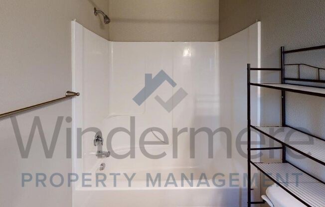 3 beds, 2 baths, 1,064 sqft, $1,695, Unit chin228-1