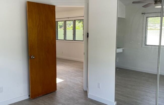 673 Lawelawe St.   Aina Haina 2-bedroom.