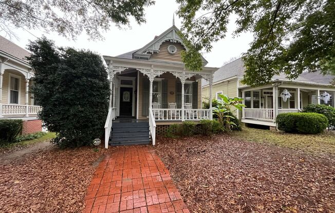 Introducing a charming 2-bedroom, 2-bathroom house located in Columbus, GA.