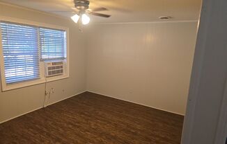 1 bed, 1 bath, $895