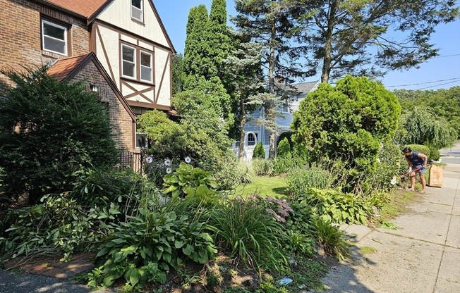 419 POND ST