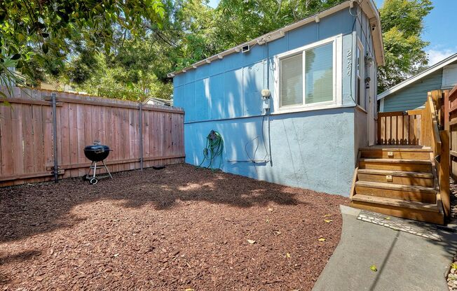 San Diego Two Weeks FREE PRIVATE DETACHED STUDIO • PRIVATE FENCED YARD • GOLDEN HILL