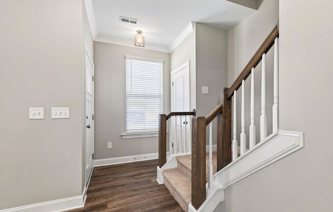 Charming Craftsman-Style 3-Bedroom Townhome in Garner!