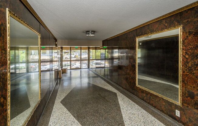 2 beds, 2 baths, $4,650, Unit 204