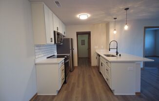 2 beds, 2 baths, 1,100 sqft, $2,160, Unit W17124 #01