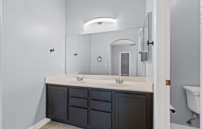 2 beds, 2 baths, $1,650, Unit UNIT 101