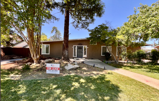 $2,300 Peach & Kings Canyon, 3 Bedroom - S. Caesar Ave, Fresno