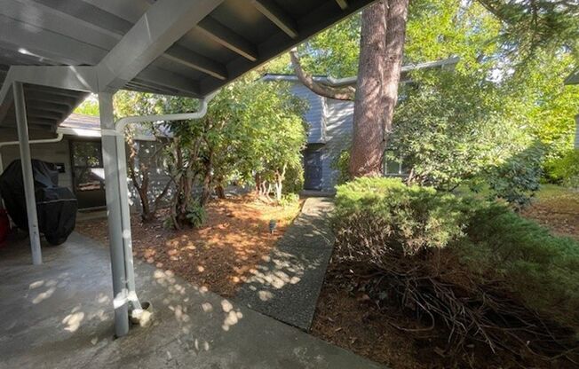 2 beds, 1 bath, $1,950, Unit 6E--3