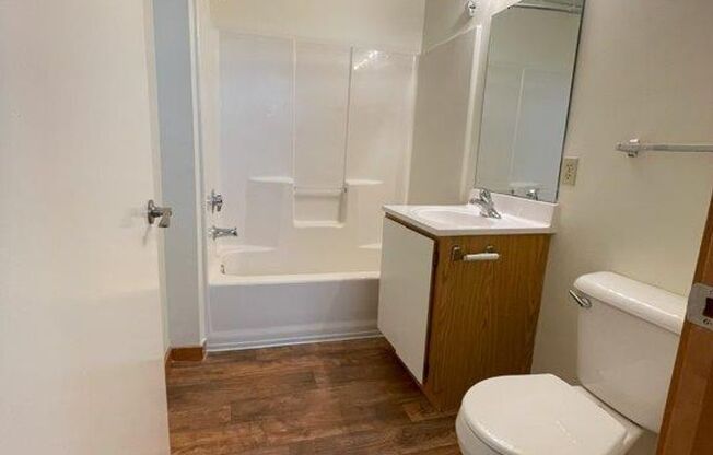 2 beds, 2 baths, 1,025 sqft, $1,700, Unit 304