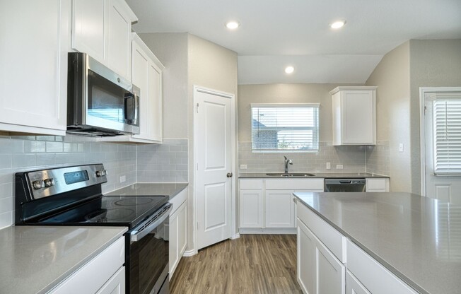 111 MTN MAPLE ST