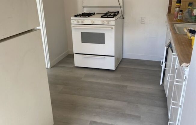 1 bed, 1 bath, $895, Unit 224 #A