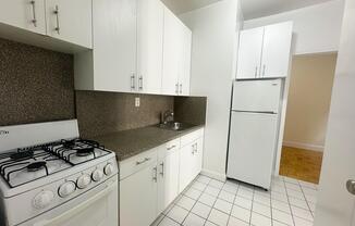 1 bed, 1 bath, $2,870, Unit D-6