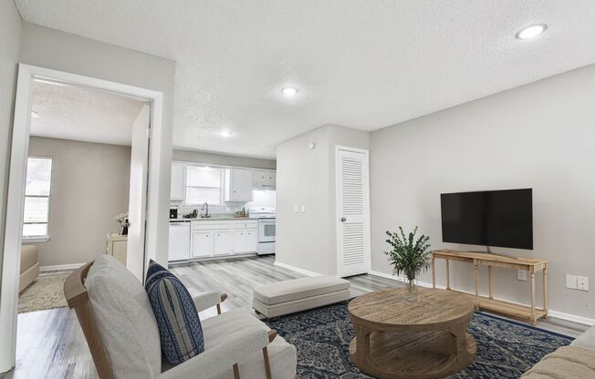 1 bed, 1 bath, 590 sqft, $825