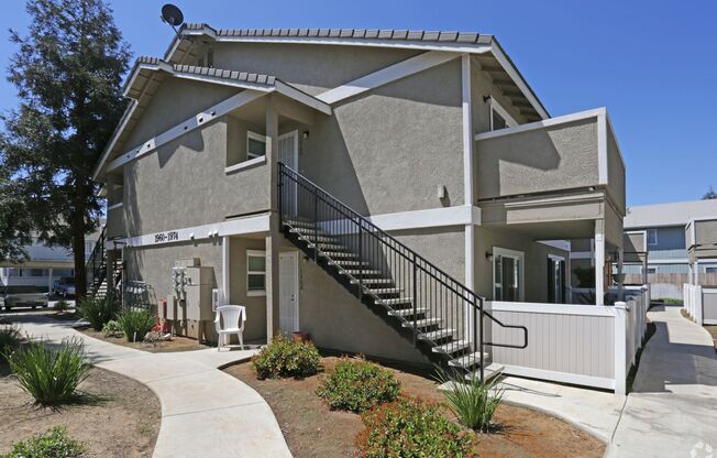 2 beds, 2 baths, 1,020 sqft, $1,625, Unit 1920