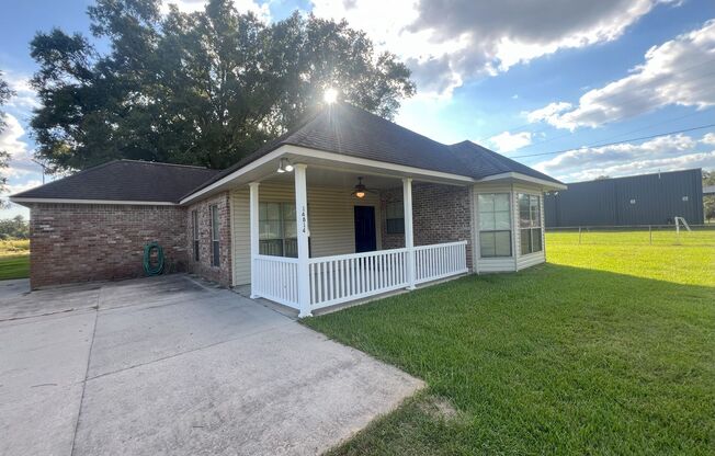 2 bedroom, 1 bathroom home located in Greenwell Springs, LA