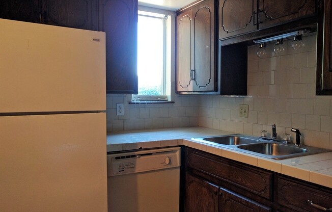 2246-54N Donna Dr(no release fee)