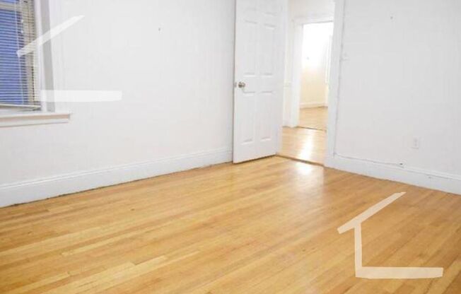 1 bed, 1 bath, $2,450, Unit 4D