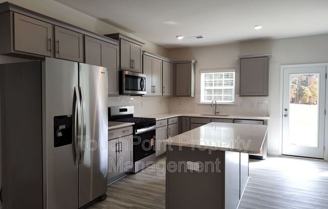 1404 SECREST CMNS DR