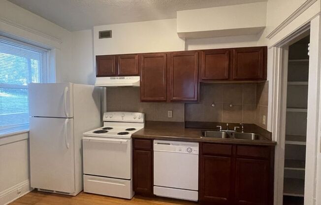 1 bed, 1 bath, 550 sqft, $795, Unit 3