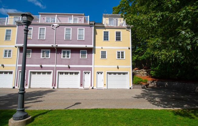 40 Brattle St
