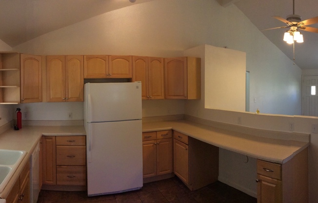 700-702 South Lashley Lane