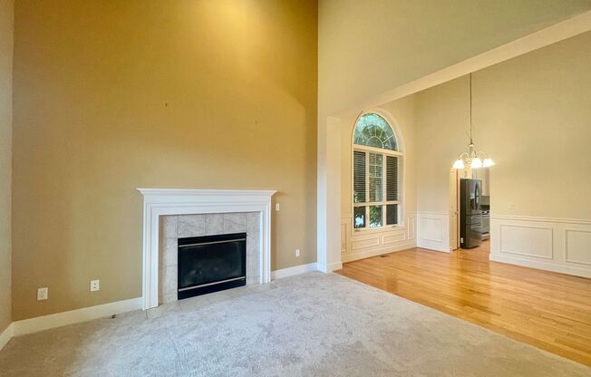 Charming Home in quiet Sunset Landing Community, Edmonds!