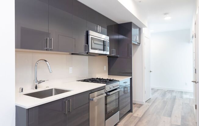 1 bed, 1 bath, 525 sqft, $2,125, Unit 401