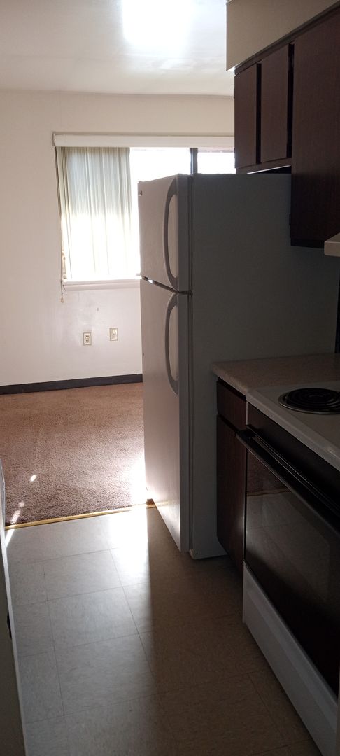 1 bed, 1 bath, 760 sqft, $1,050, Unit 218E