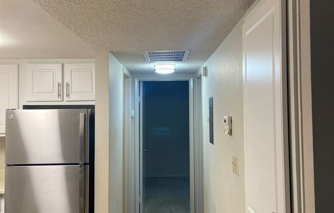 2 beds, 1 bath, $1,725, Unit 494807