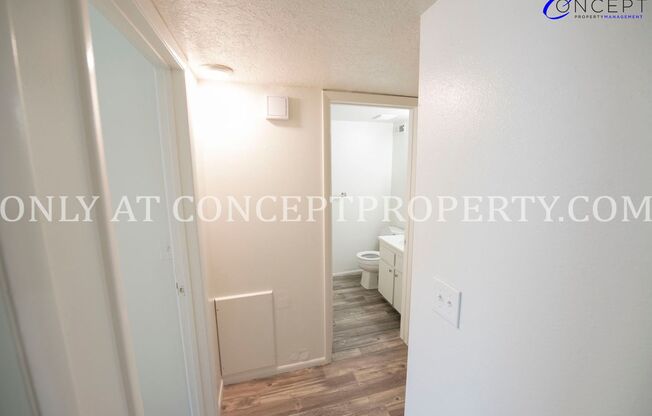 2 beds, 1 bath, 810 sqft, $1,299, Unit 34