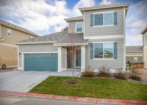 Beautiful 4-Bedroom Home in North Fort Collins!