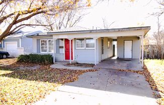 3 bedroom 1 and 1/2 Bathroom.