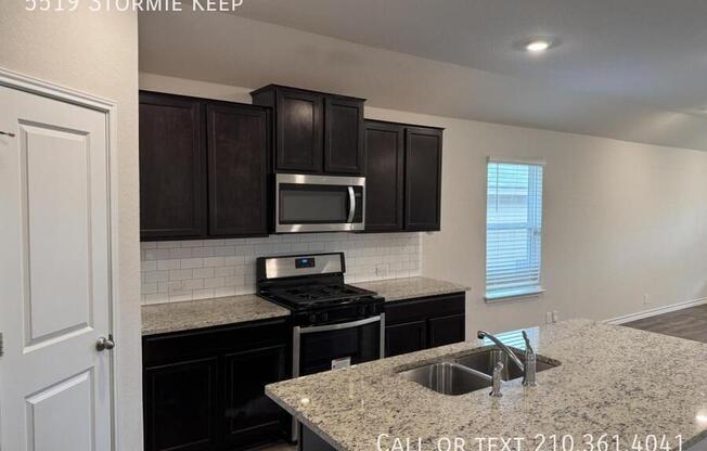 5519 STORMIE KEEP