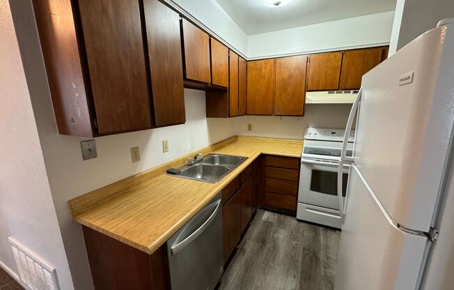 Available now! 2 bedroom 1 bath!