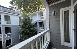 2 beds, 1 bath, $1,595, Unit Unit 206