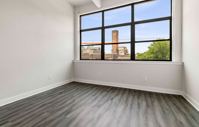 1 bed, 1 bath, 690 sqft, $1,275, Unit F303