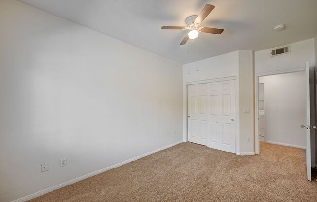 3 beds, 2 baths, $1,650, Unit # 136