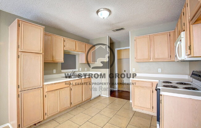 3 beds, 2 baths, 1,448 sqft, $1,895