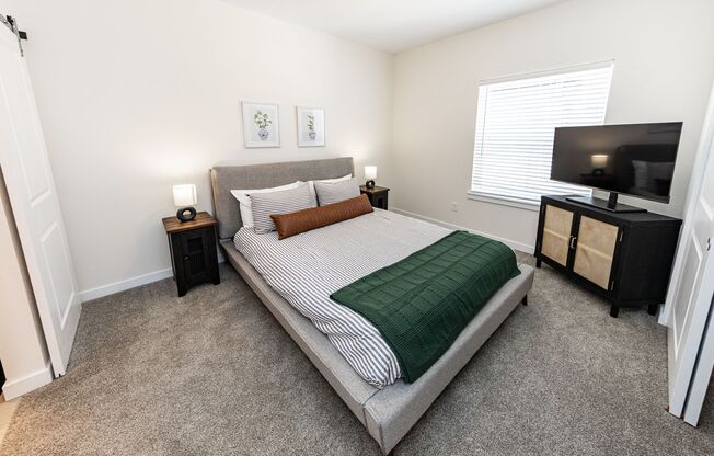 2 beds, 2 baths, 855 sqft, $1,850, Unit 5661 #304 Silverstone