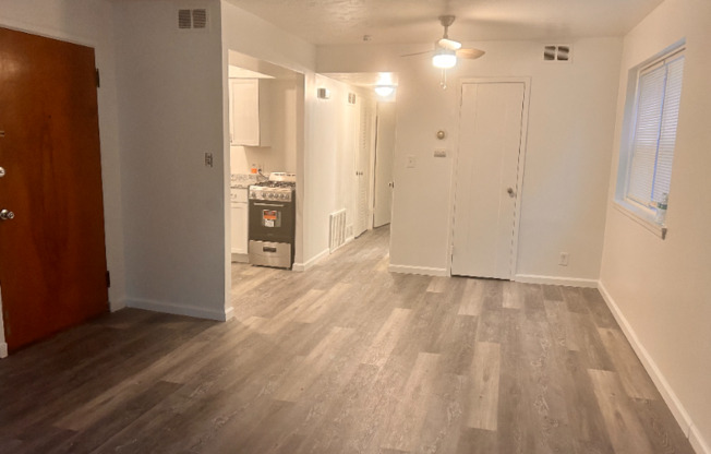 3034 S MORELAND 1
